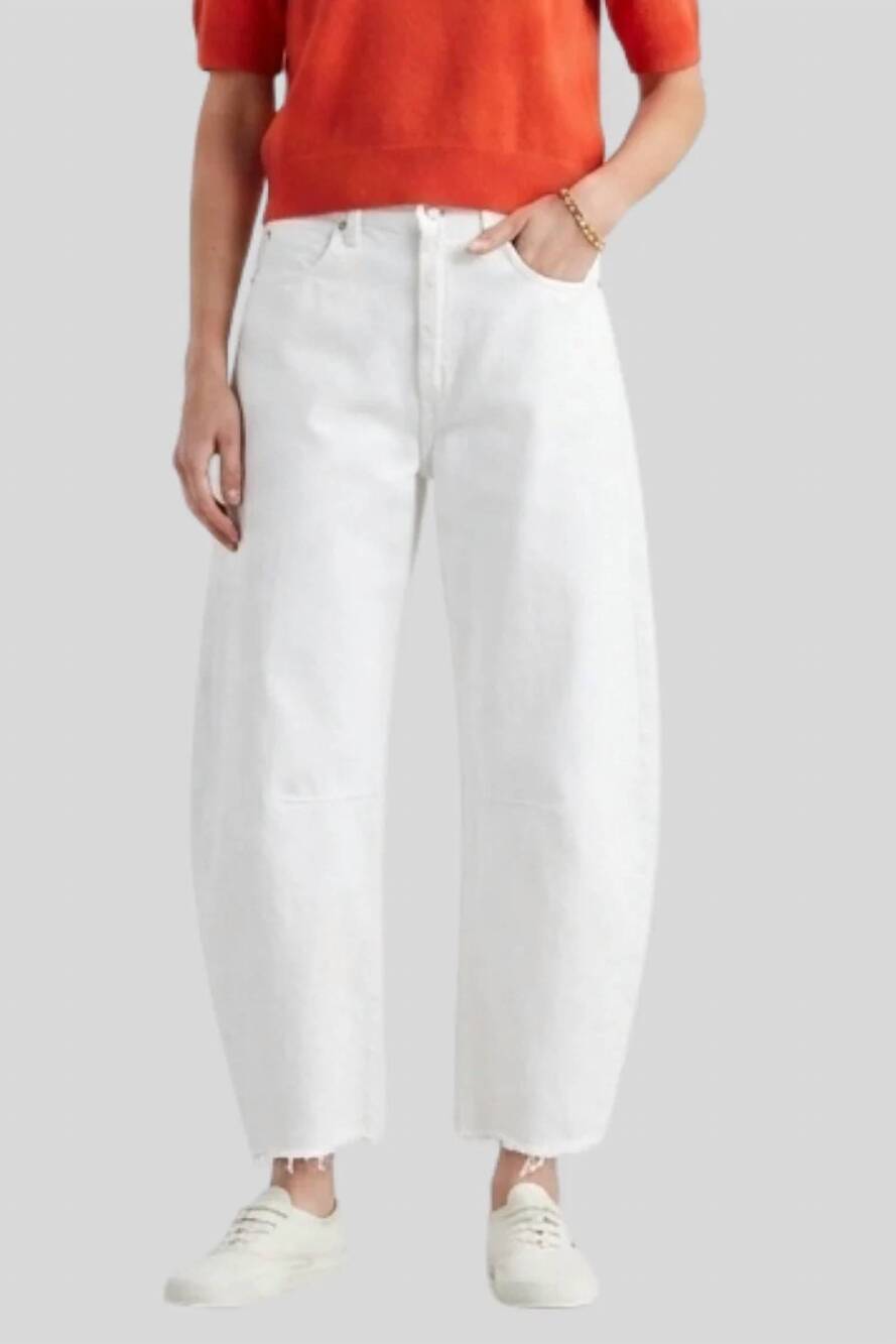 NEW FRAME the bubble crop jeans in white new fray
